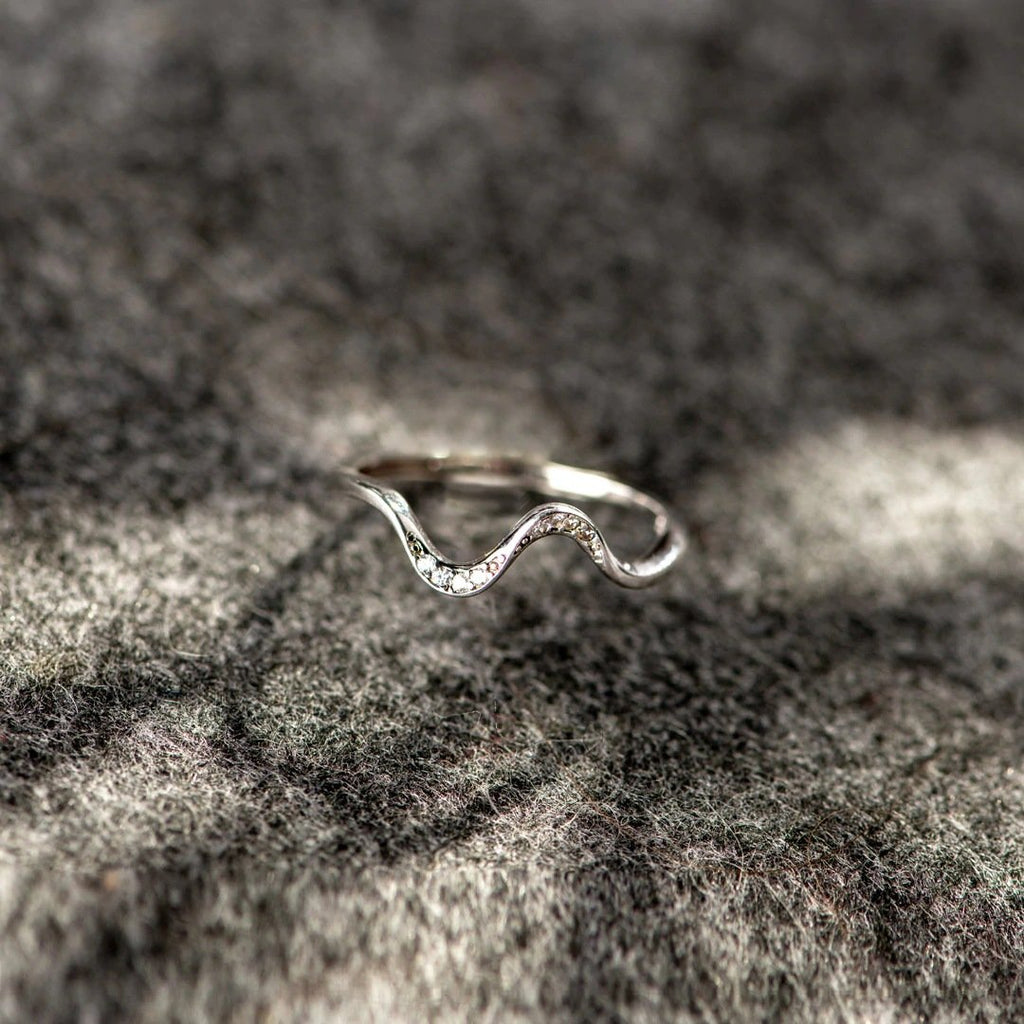 Water Wave Silver Ring with Elegant Fashion Wave Design