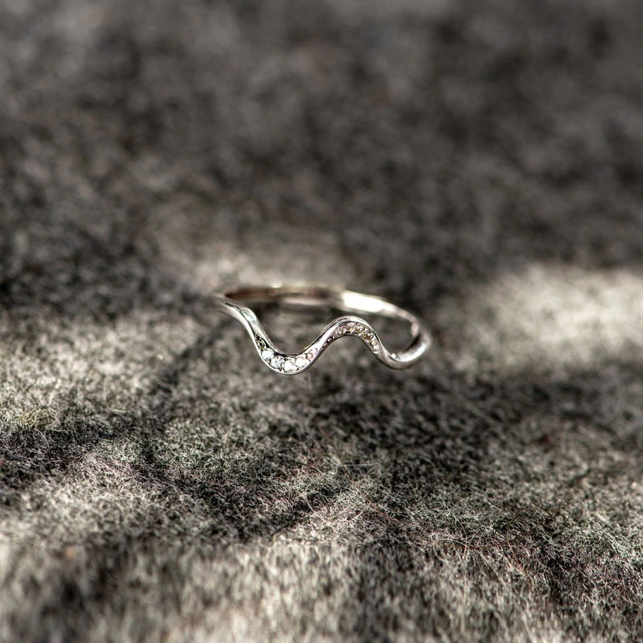 Water Wave Silver Ring with Elegant Fashion Wave Design
