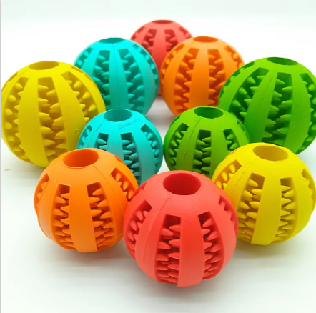 Interactive Rubber Slow Feeder Dog Ball Treat Dispensing Pet Toy
